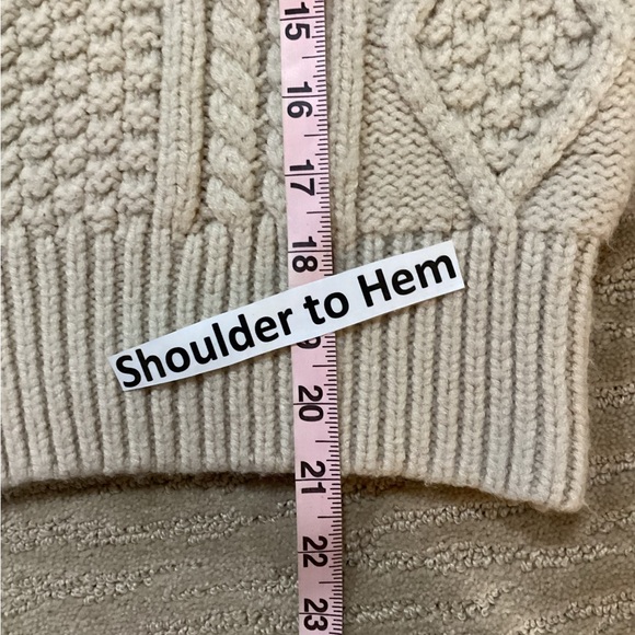 PRE-OWNED SIZE XS OVERSIZED Blank NYC Cream Cable Knit Cold Shoulder Sweater - Picture 5 of 11